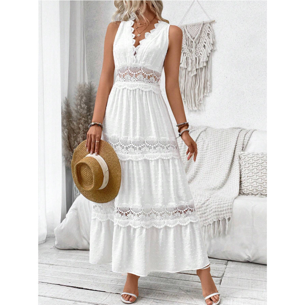 Bílé maxišaty s krajkou – Elegantní boho styl s výstřihem do V